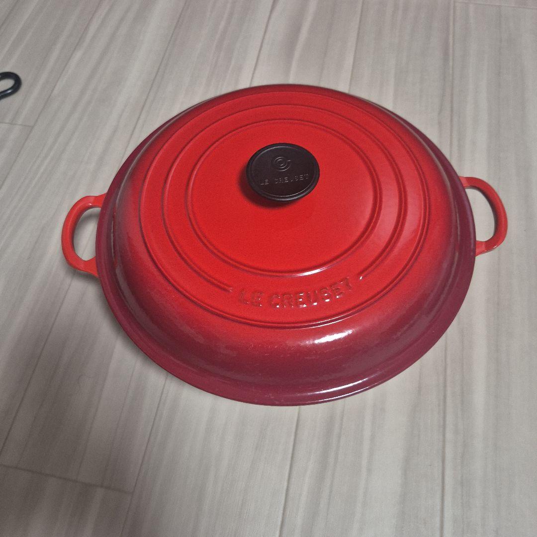 ル.クルーゼ　ビュッフェ　キャセロール　３０cm　チェリーレッド　約５kg　美品