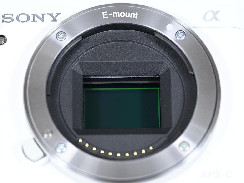 【ほぼ新品】 SONY α6000 レンズキット 《ショット数91》