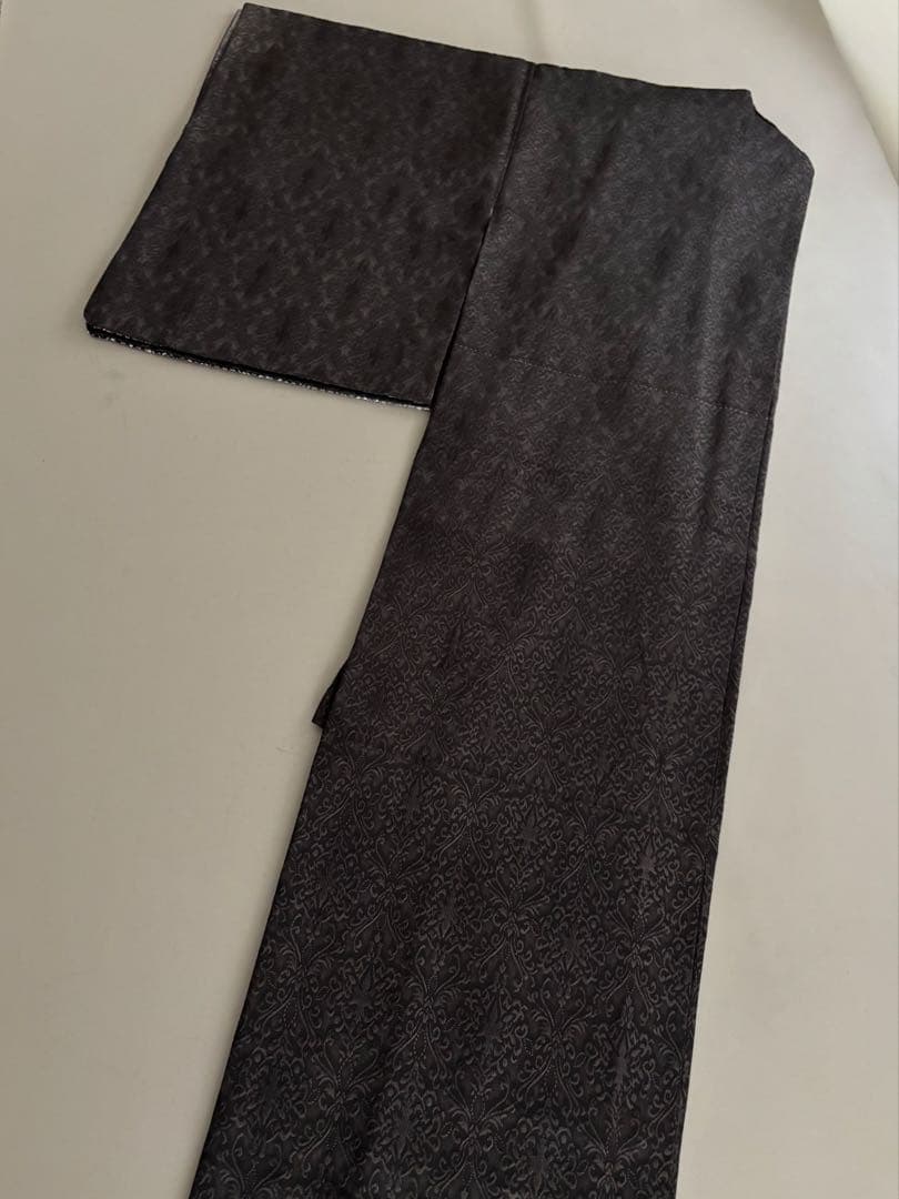 装飾紋意匠 斜め暈し 刺繍 袷 紋なし 付け下げ ダークブラウン×白×チャコール
