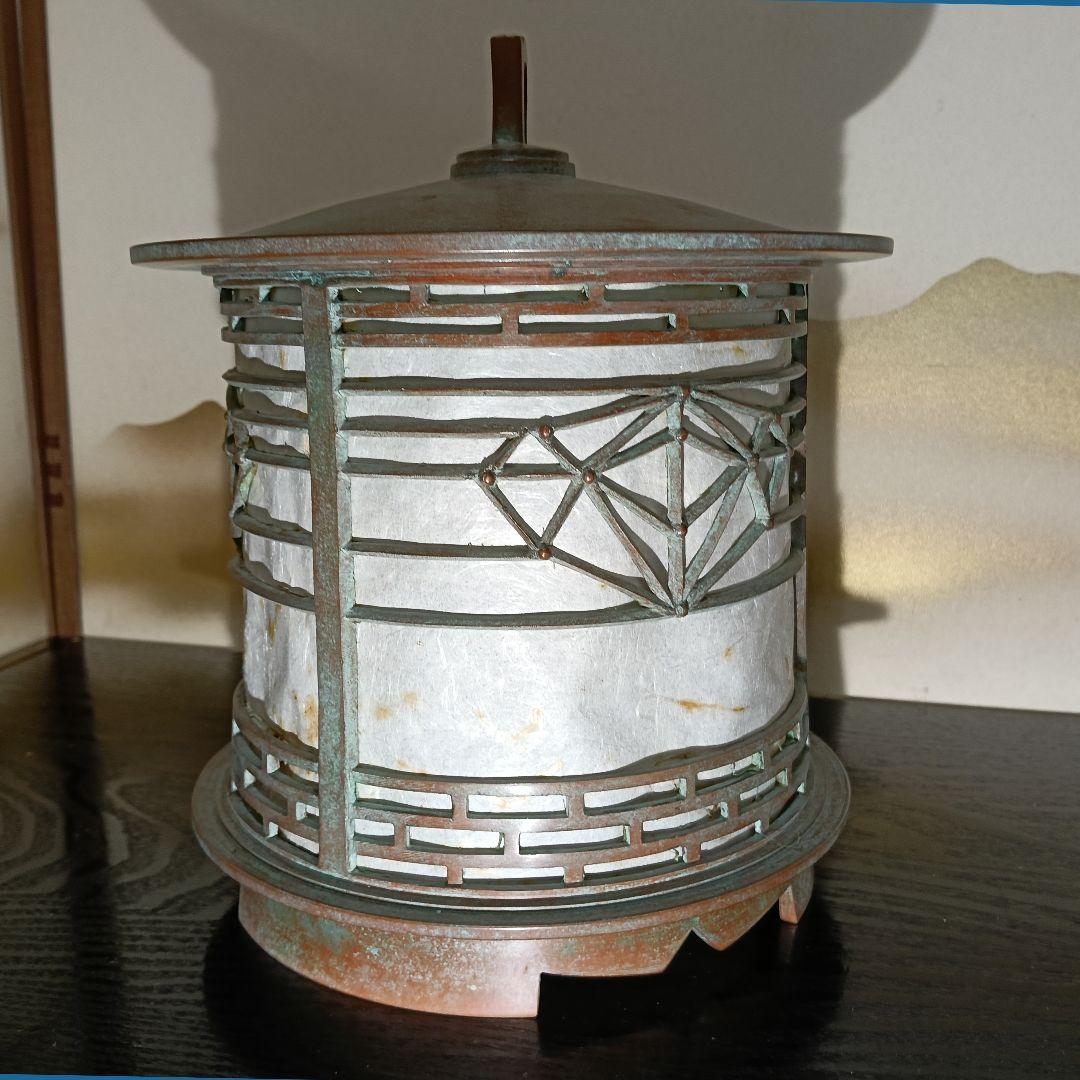 AN46 高岡銅器 名工 釣燈籠 釣灯籠 幾何文透かし 円筒型 青銅 共箱