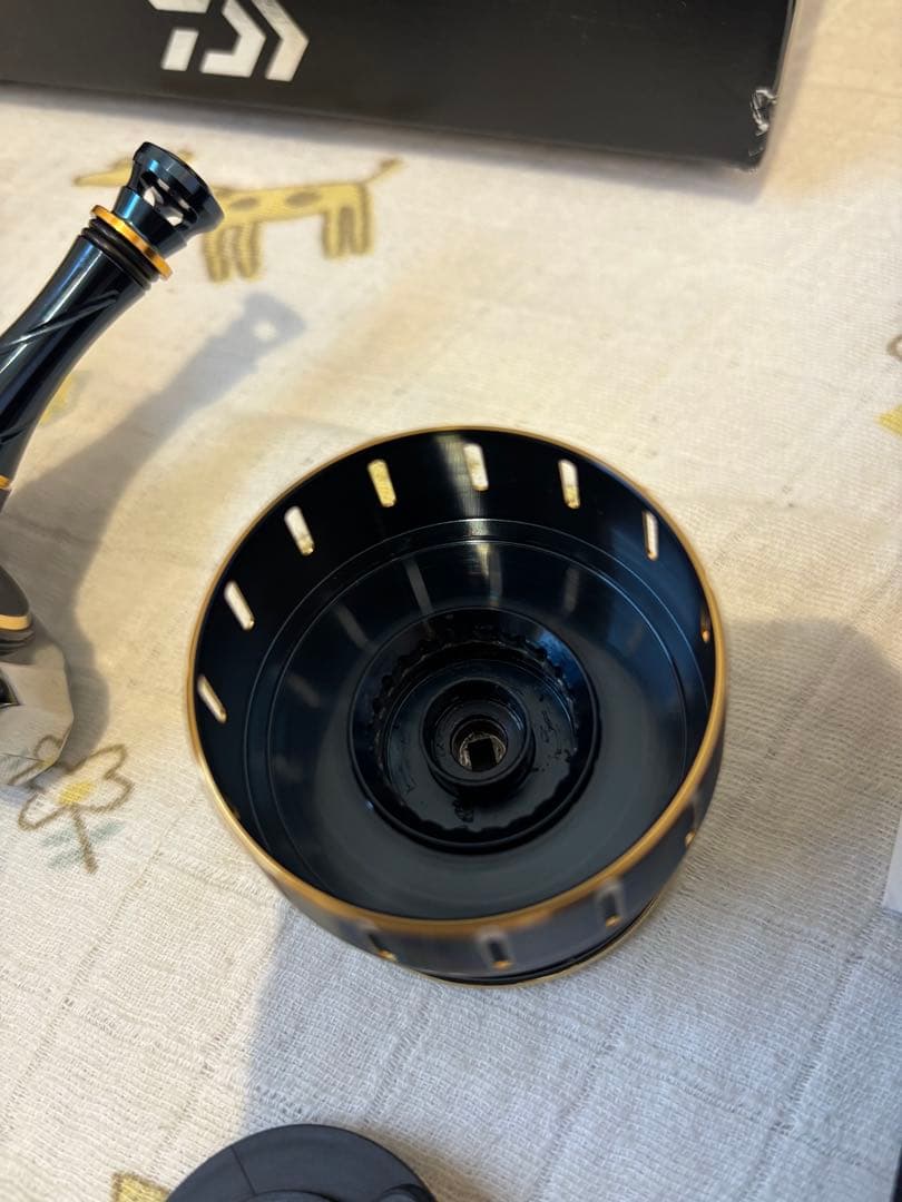 23ソルティガ 4000XH 実釣未使用。