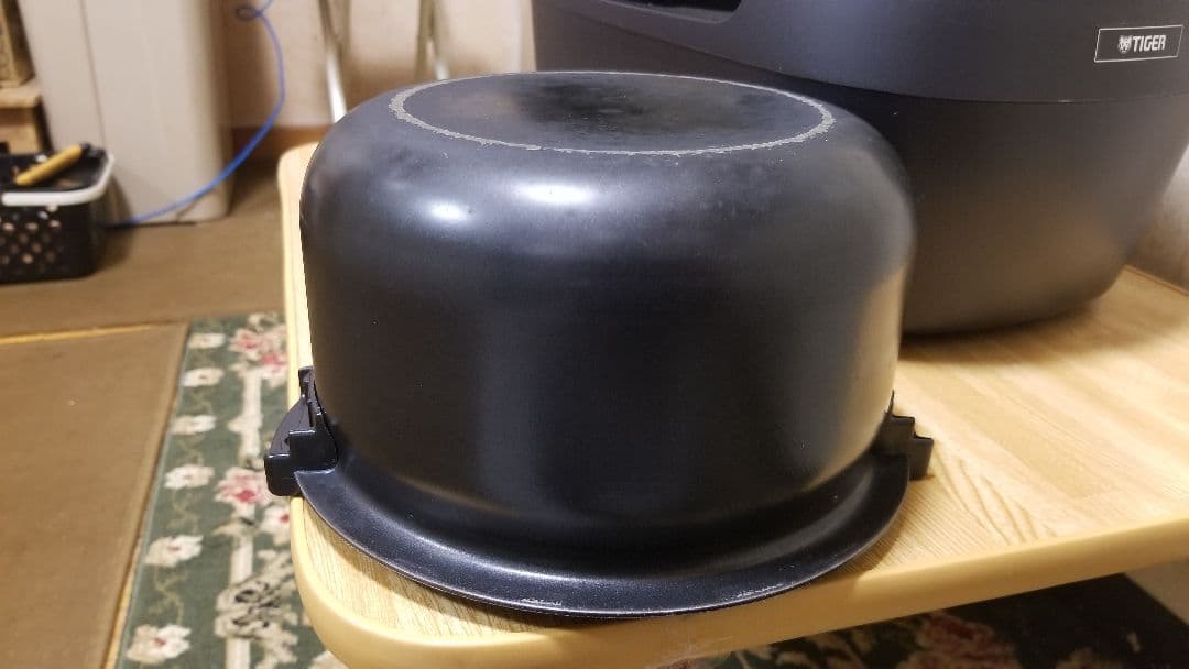 2022年製 タイガー圧力IH炊飯器 旨み粒立ち炊き 遠赤3層土鍋コート釜仕様