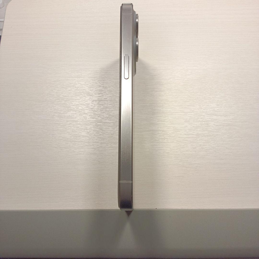 Q*a様 Apple iPhone 15Pro　128GB　ナチュラルチタニウム