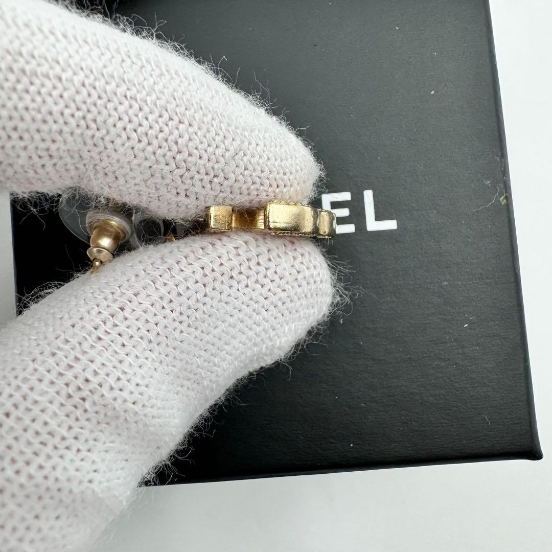 美品✨CHANEL ピアス　ココマーク　ゴールド　片耳　刻印