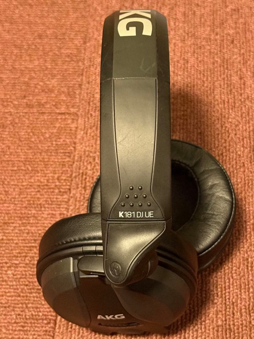 AKG K181 DJ UE ヘッドフォン