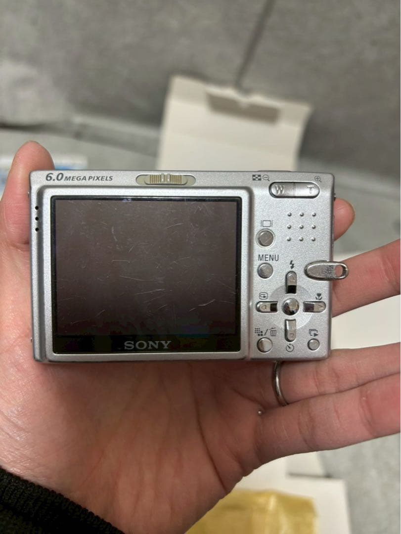 SONY Cyber-shot DSC-T9 デジタルカメラ　箱あり