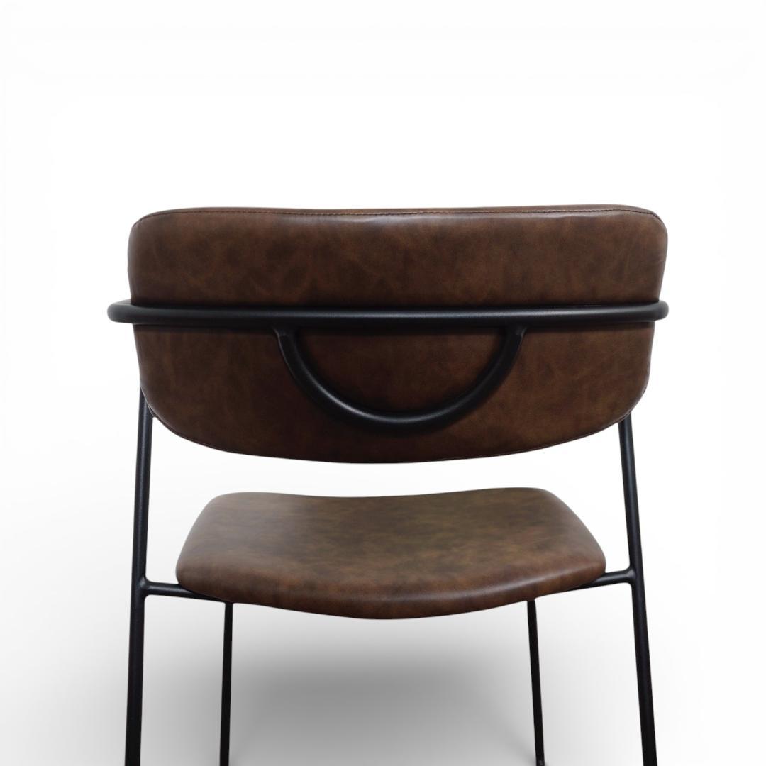 【新品】　ビンテージスタイル　おしゃれ　ダイニングチェア　アイアンフレーム