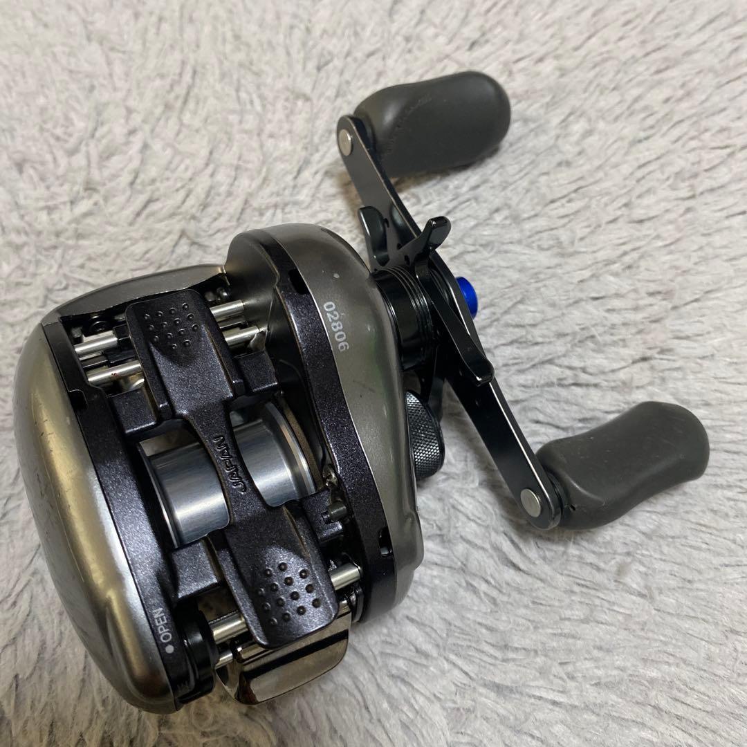 シマノ　限定　11メタニウムmg7 V2 レフトハンドル