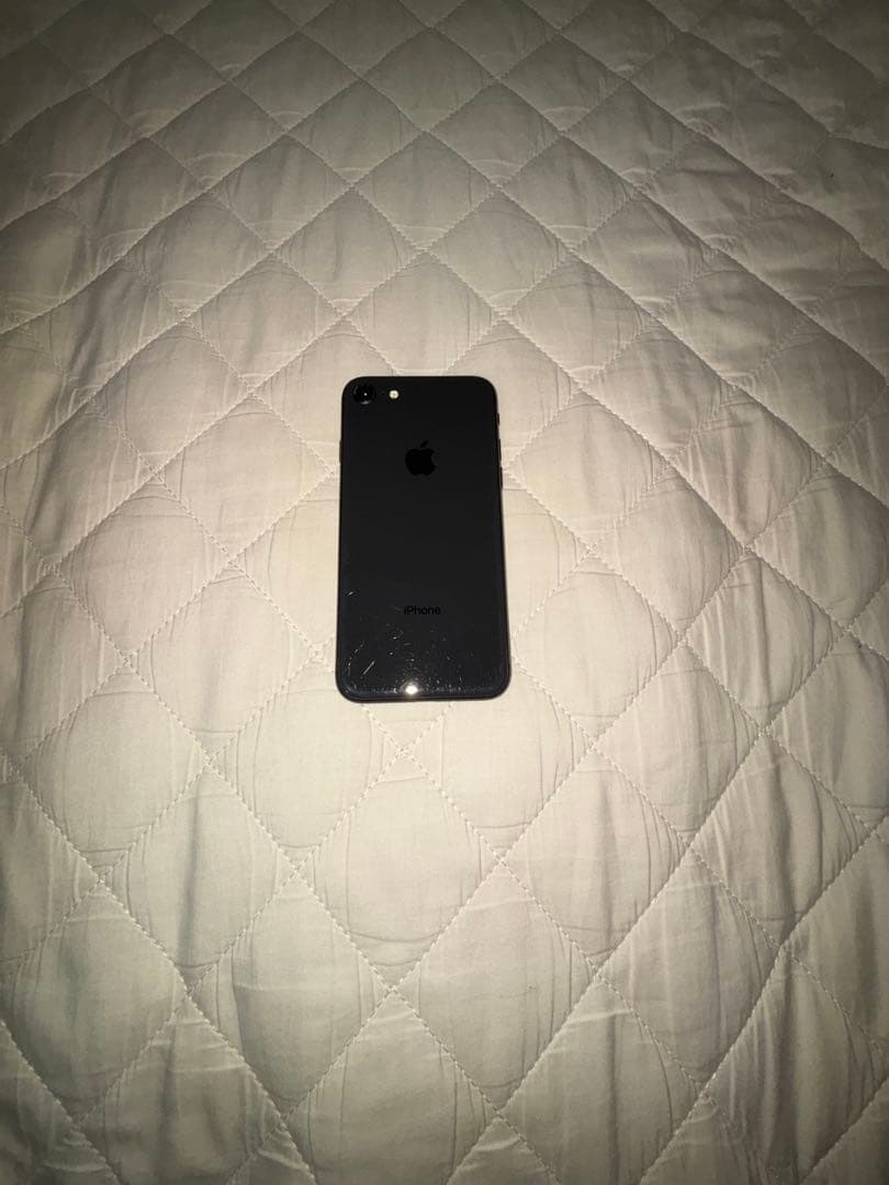 iPhone8本体