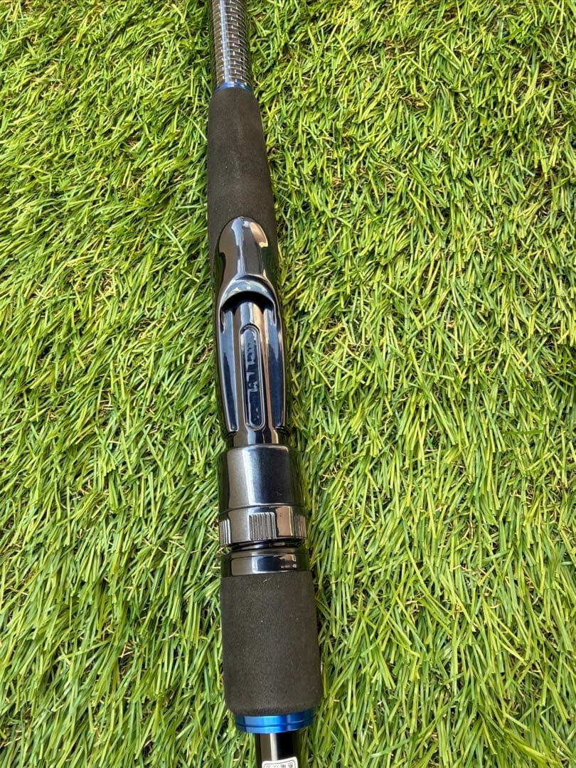 あっちゃん BlueBlue ヘンニハル77M 美品、保証書なし