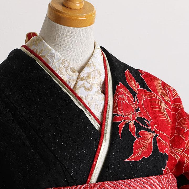 ◆正絹振袖7点セット◆黒地に赤の花柄＆白◆ご成人式　HK39123
