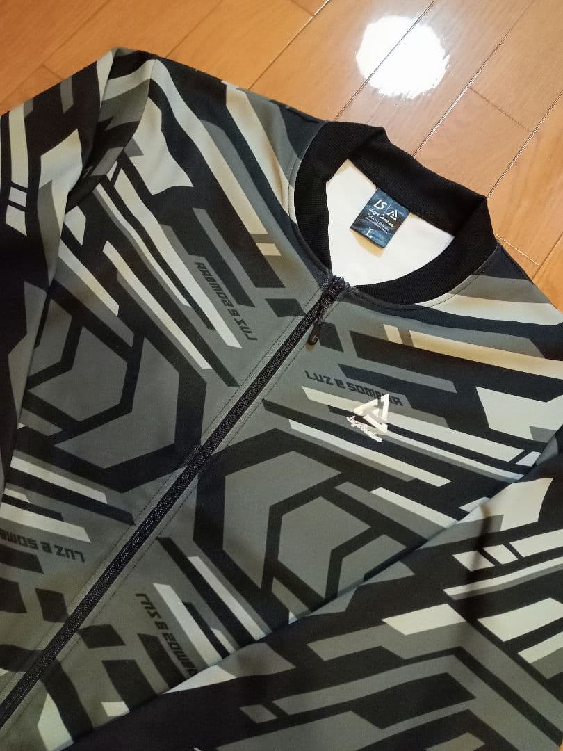 ルースイソンブラ　LTT　トップチーム　ジャケット　L　美品