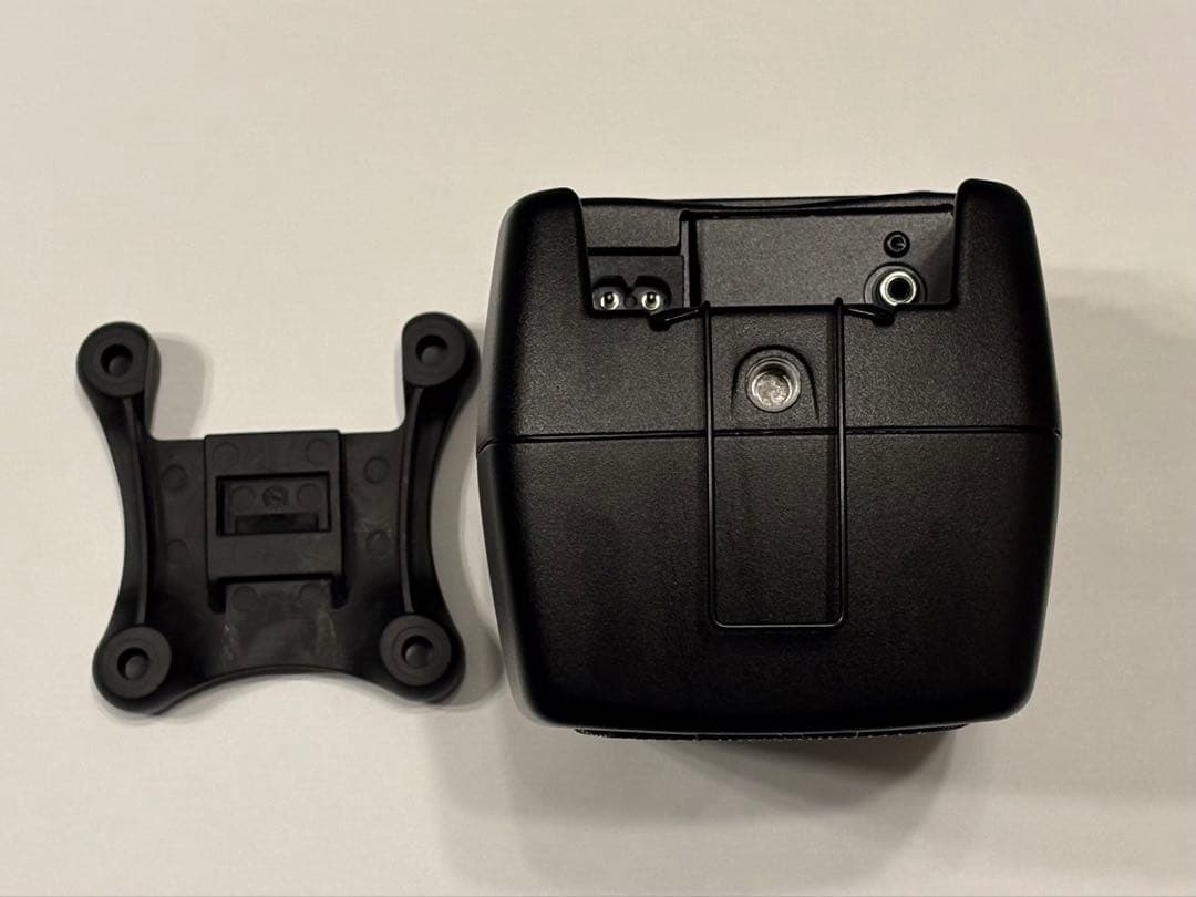 ジェネレック G One アクティブ・スピーカー ブラック 2本セット