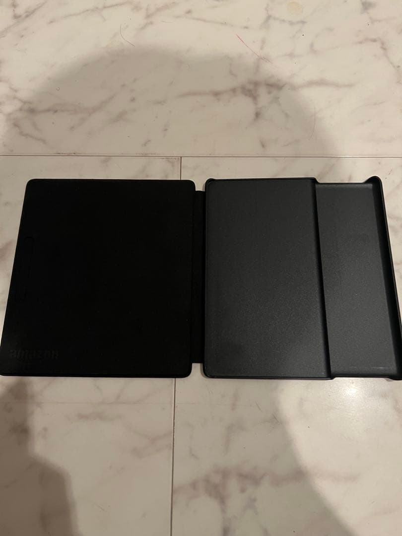 K【動作確認済】Kindle Oasis第10世代 本体 S8IN4E 32G