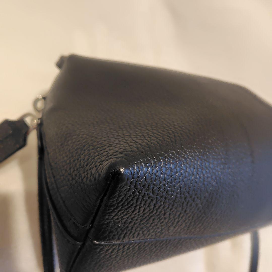 ジャンニキャリーニ アリファ M 黒 ショルダーバッグ　レザー　2way