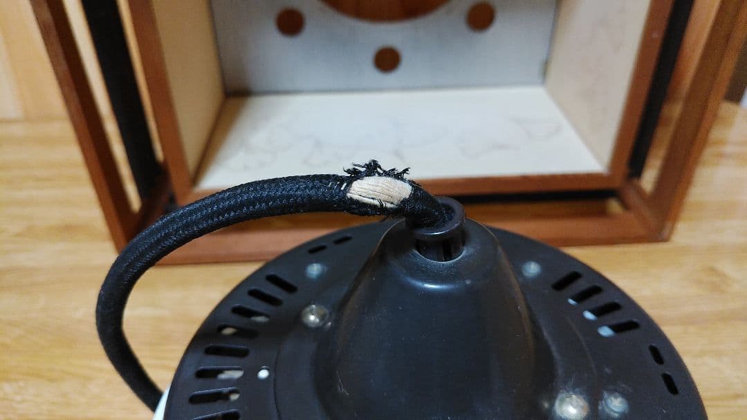 昭和レトロ　ナショナル 松下電工 照明器具 昭和49年頃　木製枠　中古