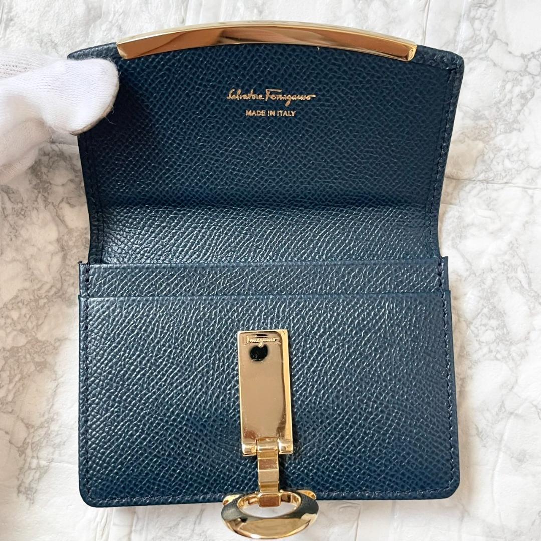 付属品完備✨ Salvatore Ferragamo ガンチーニ カードケース