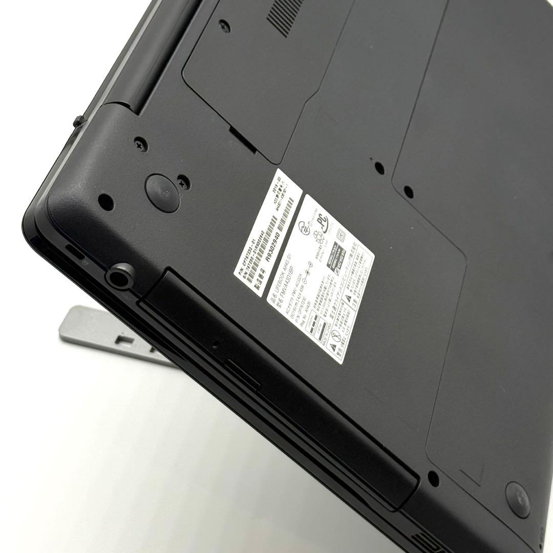 ノートパソコン 準美品 AMD Ryzen3 8GB 新品SSD256 DVD