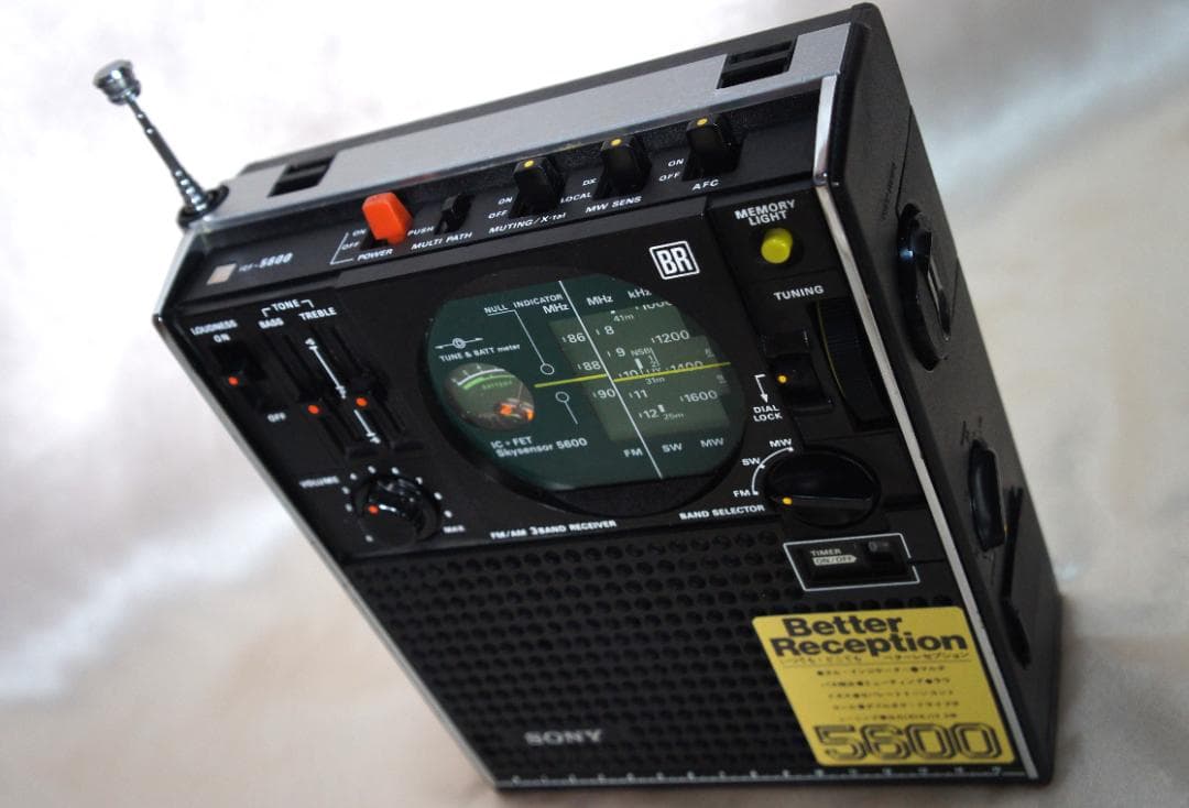 綺麗☆受信できます☆ソニーSONYスカイセンサー☆ICF-5600☆BCLラジオ