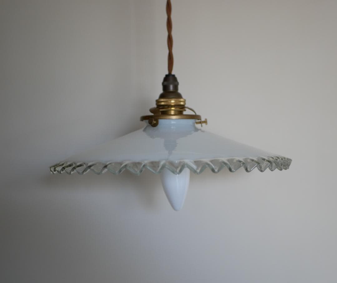 フランス　アンティーク　ペンダントランプ