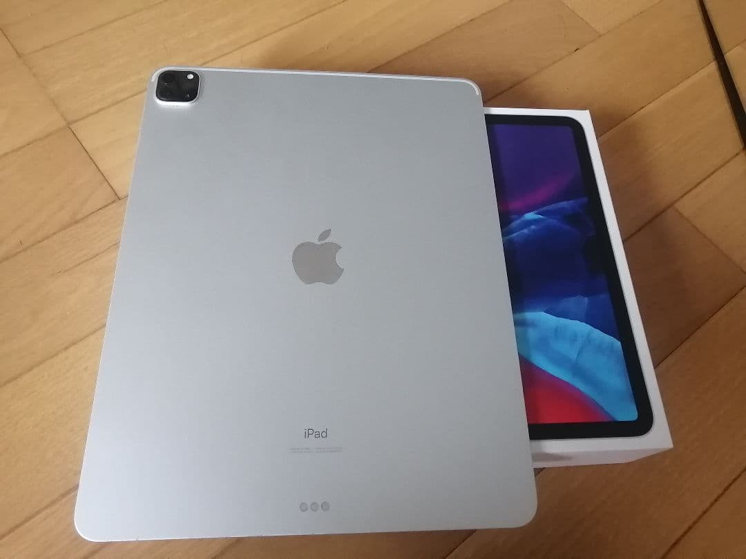 iPad pro シルバー 本体 12.9インチ 第四世代　128GB
