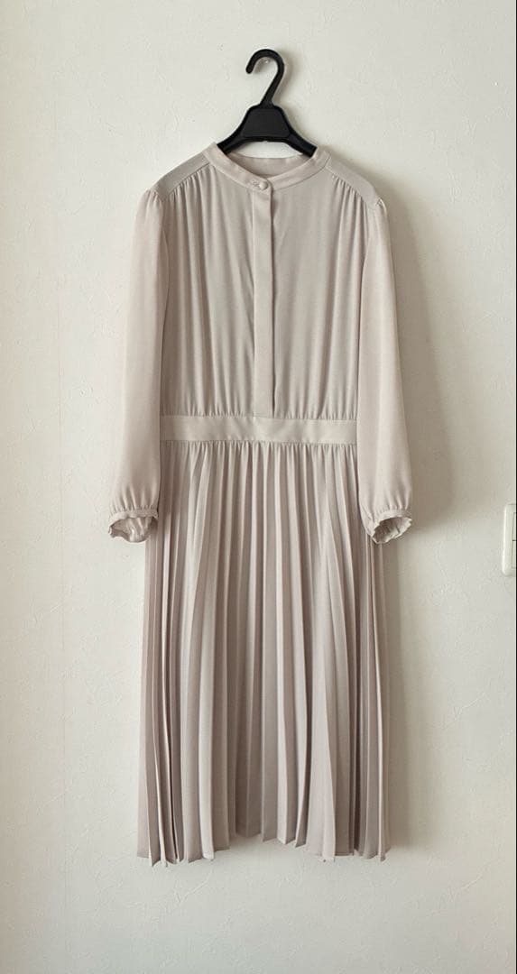 極美品✨　 23区　クリスタルアムンゼン　ワンピース　サイズ44 プリーツ