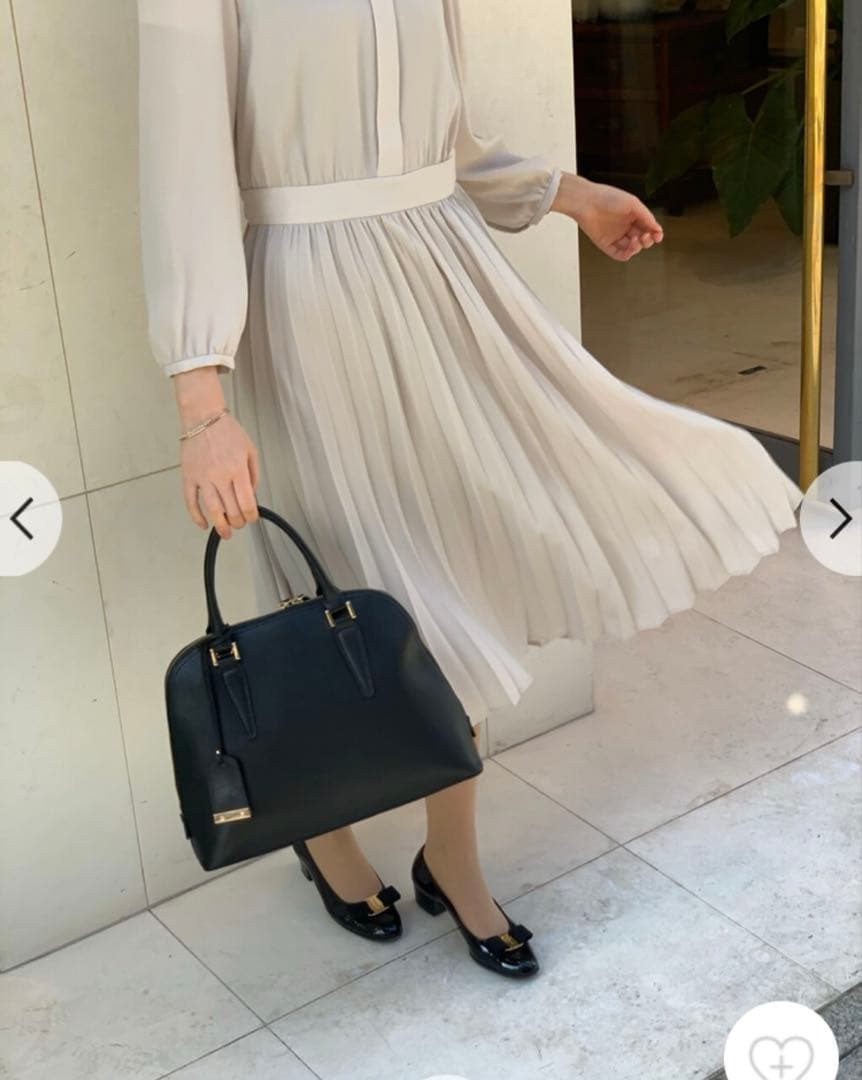 極美品✨　 23区　クリスタルアムンゼン　ワンピース　サイズ44 プリーツ