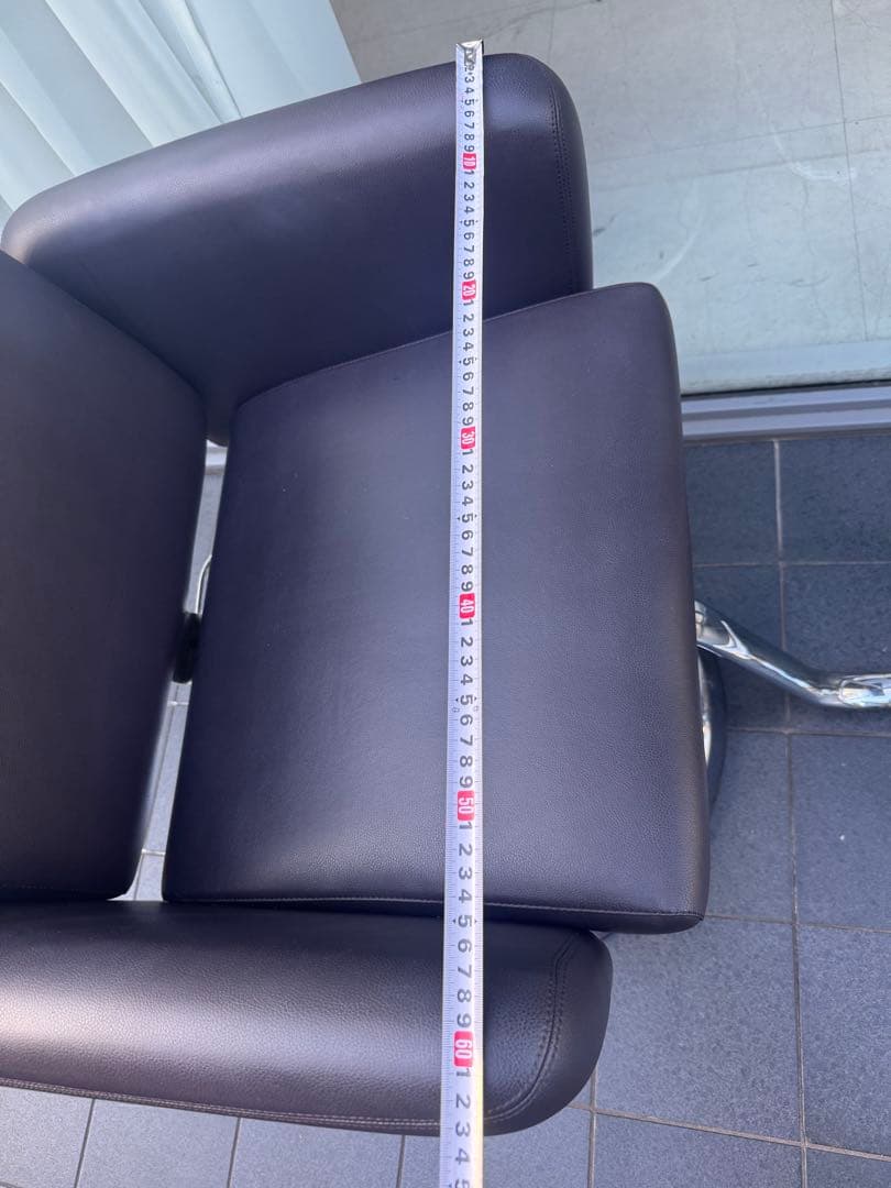 2台在庫あり　美容室　スタイリングチェア　ビューティガレージ ス 回転式チェア