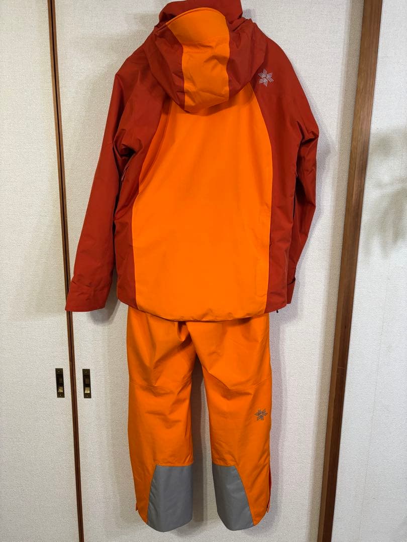 GOLDWIN GORETEX スキーウェア