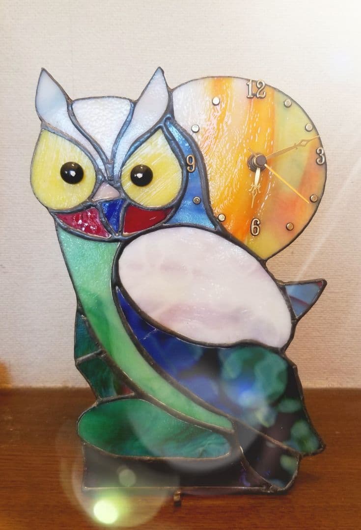 ステンドグラス　ふくろうモチーフの置時計