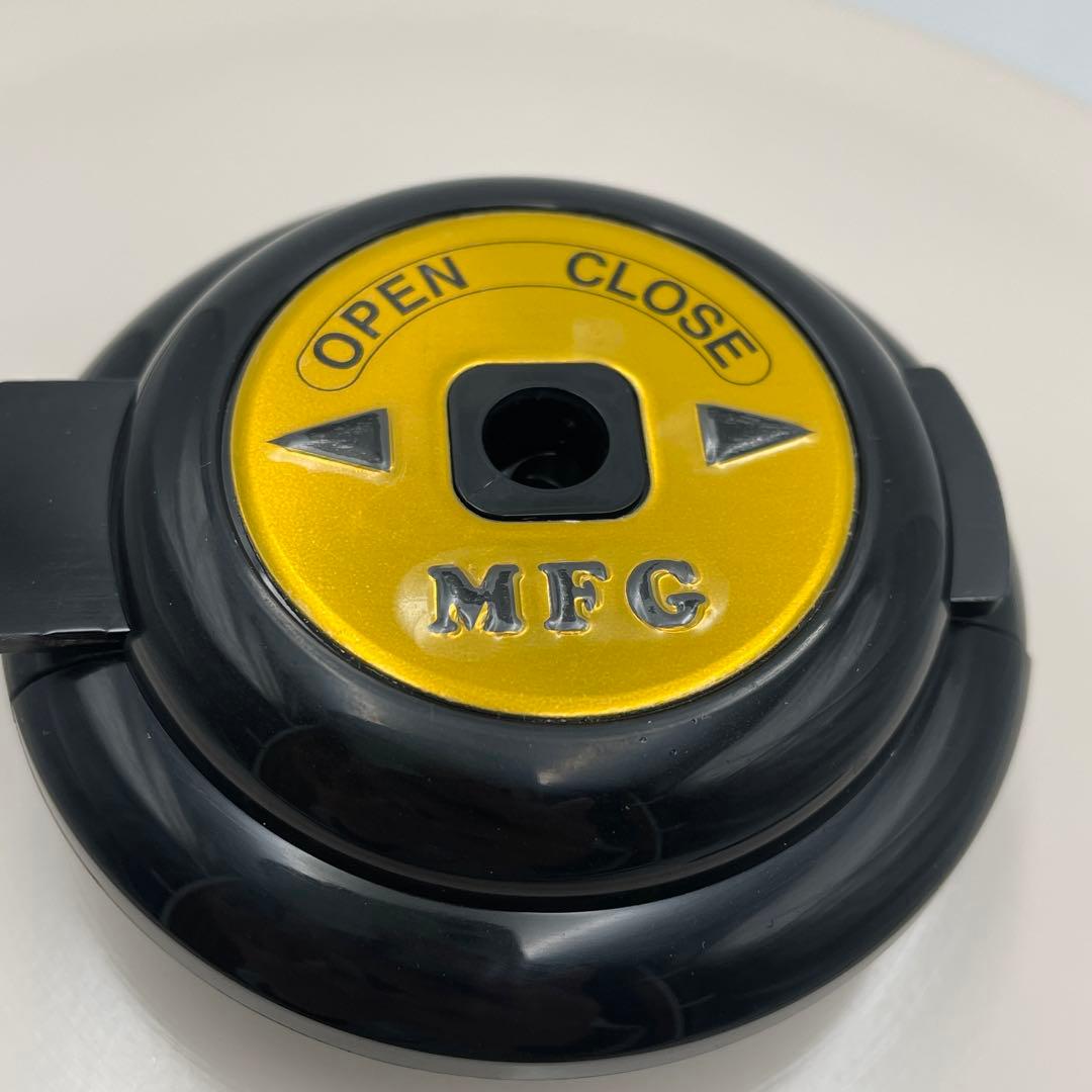 美品　MFG クッキング炊飯煮込み鍋　22cm 調理器具 両手鍋　ホワイト