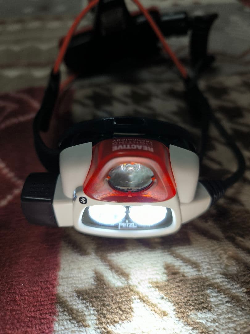 Petzl NAO+ ヘッドランプ 750ルーメン