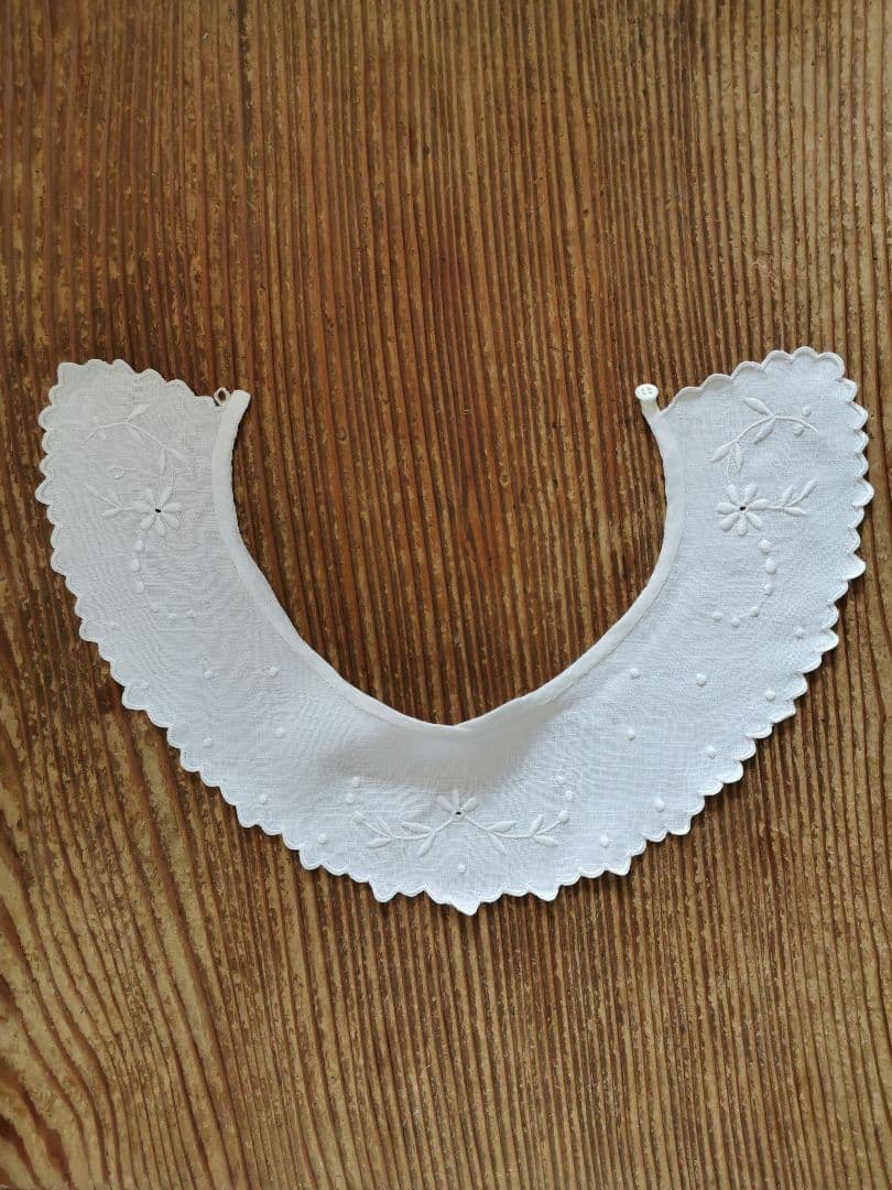 アンティーク フランス アイレット 花刺繍 スカラップ 付け襟 飾り襟