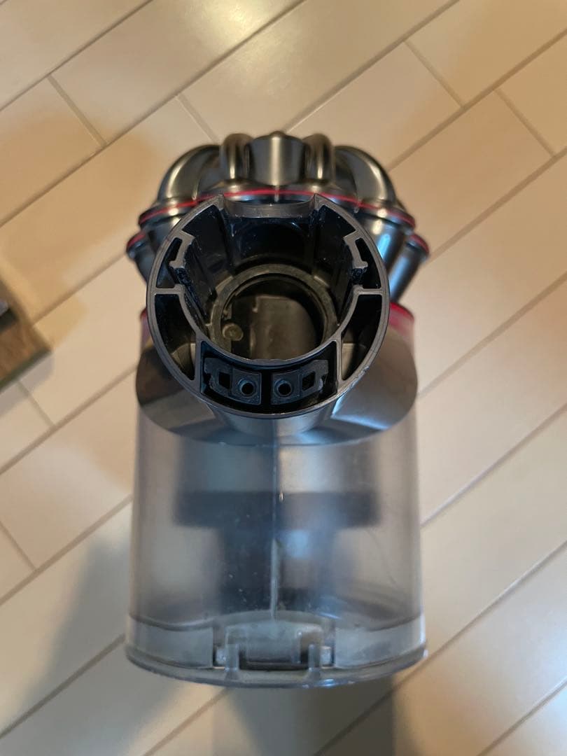 Dyson V8 absolute スティッククリーナー 本体（本日限定）