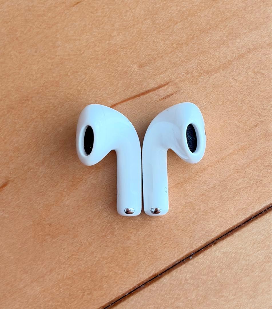 極美品 アクティブノイズキャンセリング搭載AirPods 4