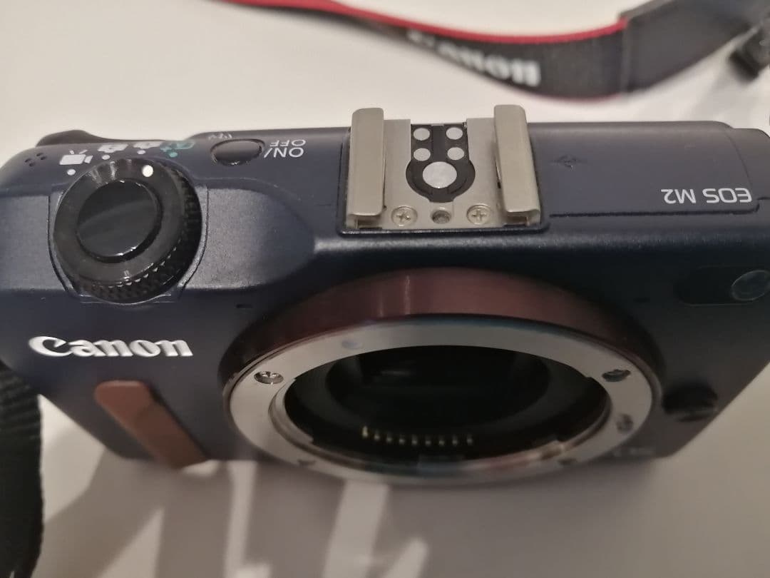 Canon EOS M2 ミラーレス一眼カメラ EOS M2 ダブルレンズキット
