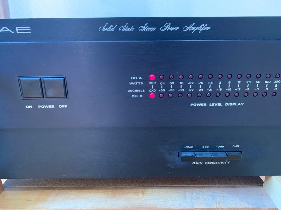 sae 2400L パワーアンプ　通電確認のみジャンク