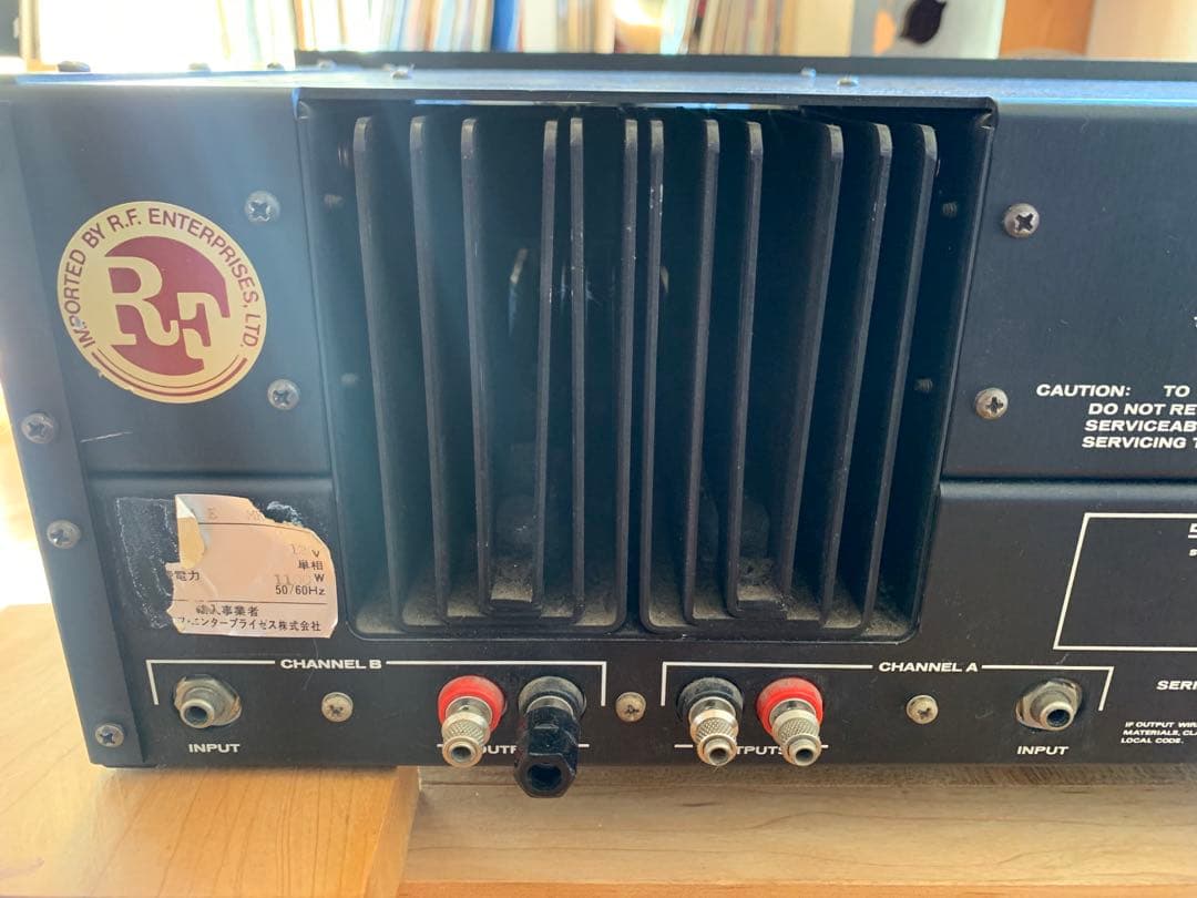 sae 2400L パワーアンプ　通電確認のみジャンク