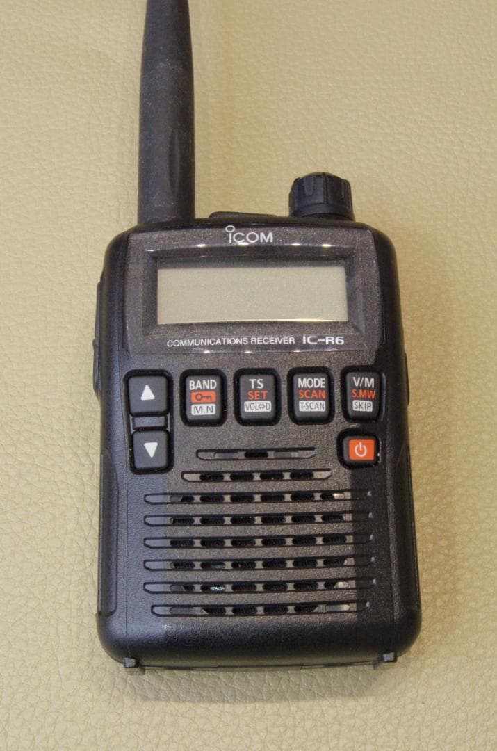 ICOM 広帯域レシーバー IC-R6　SMA-W100RX2付き　受信改造済み
