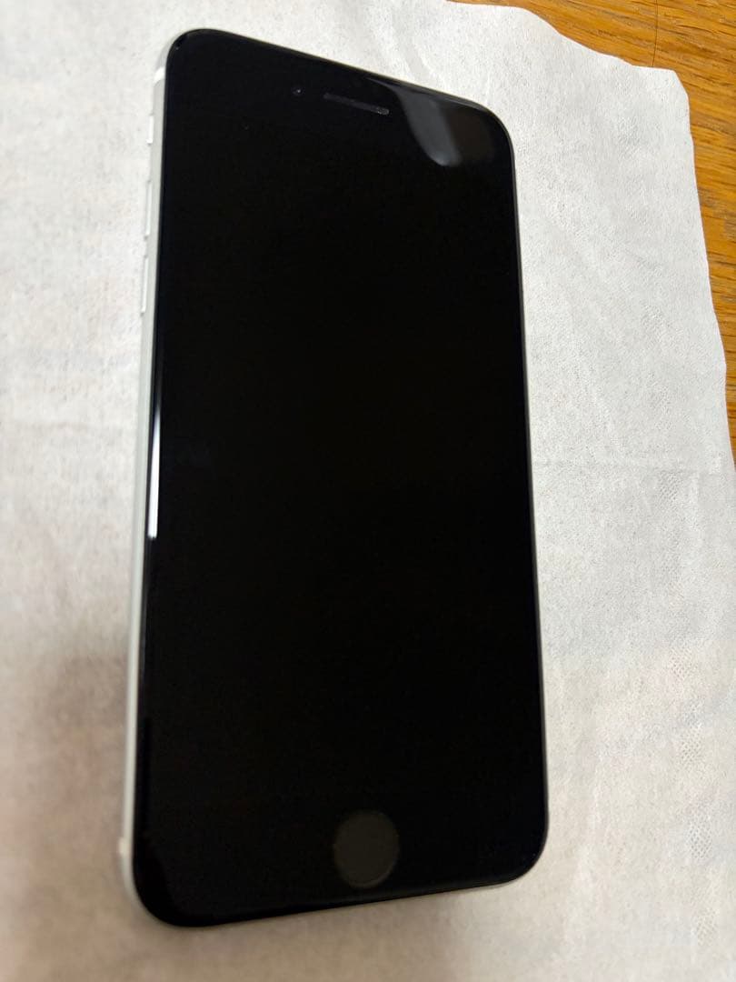 yasiyi9025　iPhone se2 128gb ホワイト