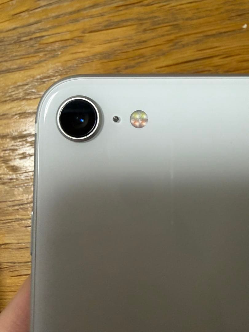 yasiyi9025　iPhone se2 128gb ホワイト