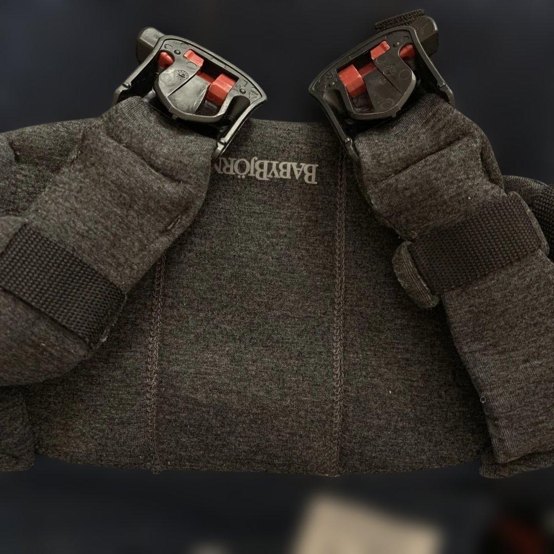 BabyBjorn ベビーキャリア　ハーモニー　赤ちゃん　新生児　抱っこ紐