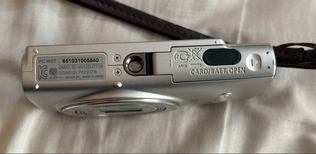 Canon デジタルカメラ IXY 610F 【ジャンク】