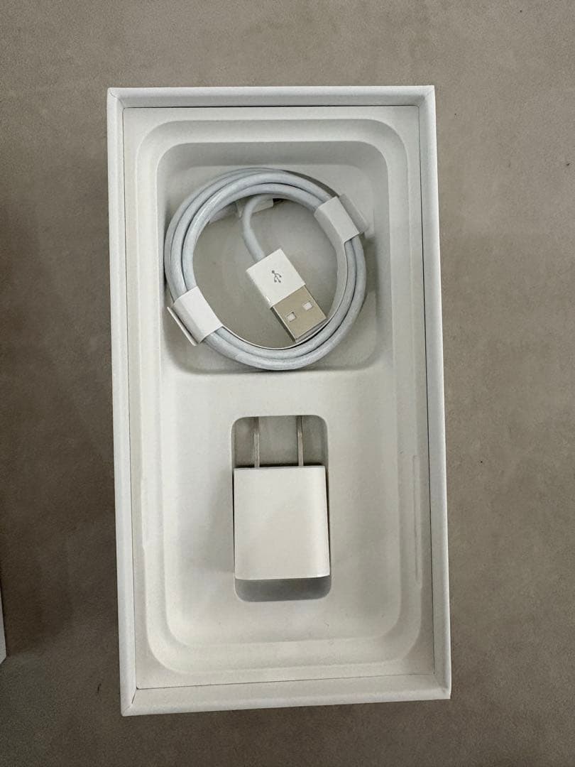 iPhone XS 256GB スペースグレー SIMフリー 美品/画面保護付
