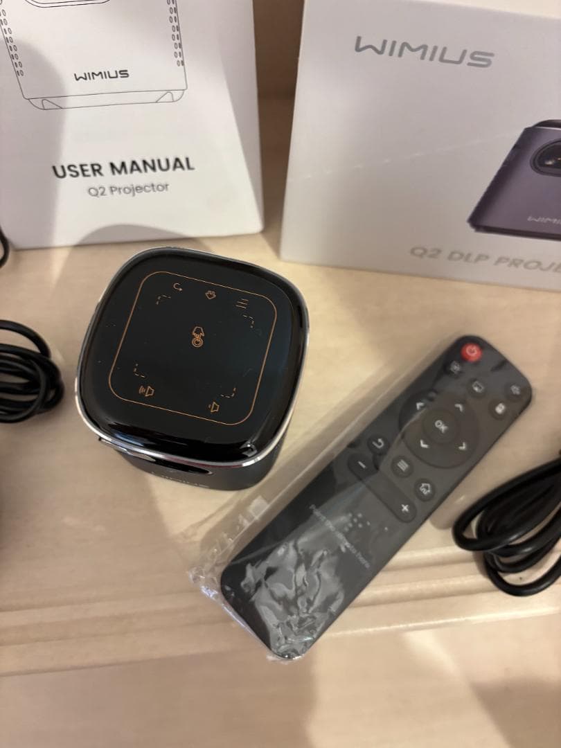 WIMIUS Q2 モバイルプロジェクター 付属品完備 1280×720p