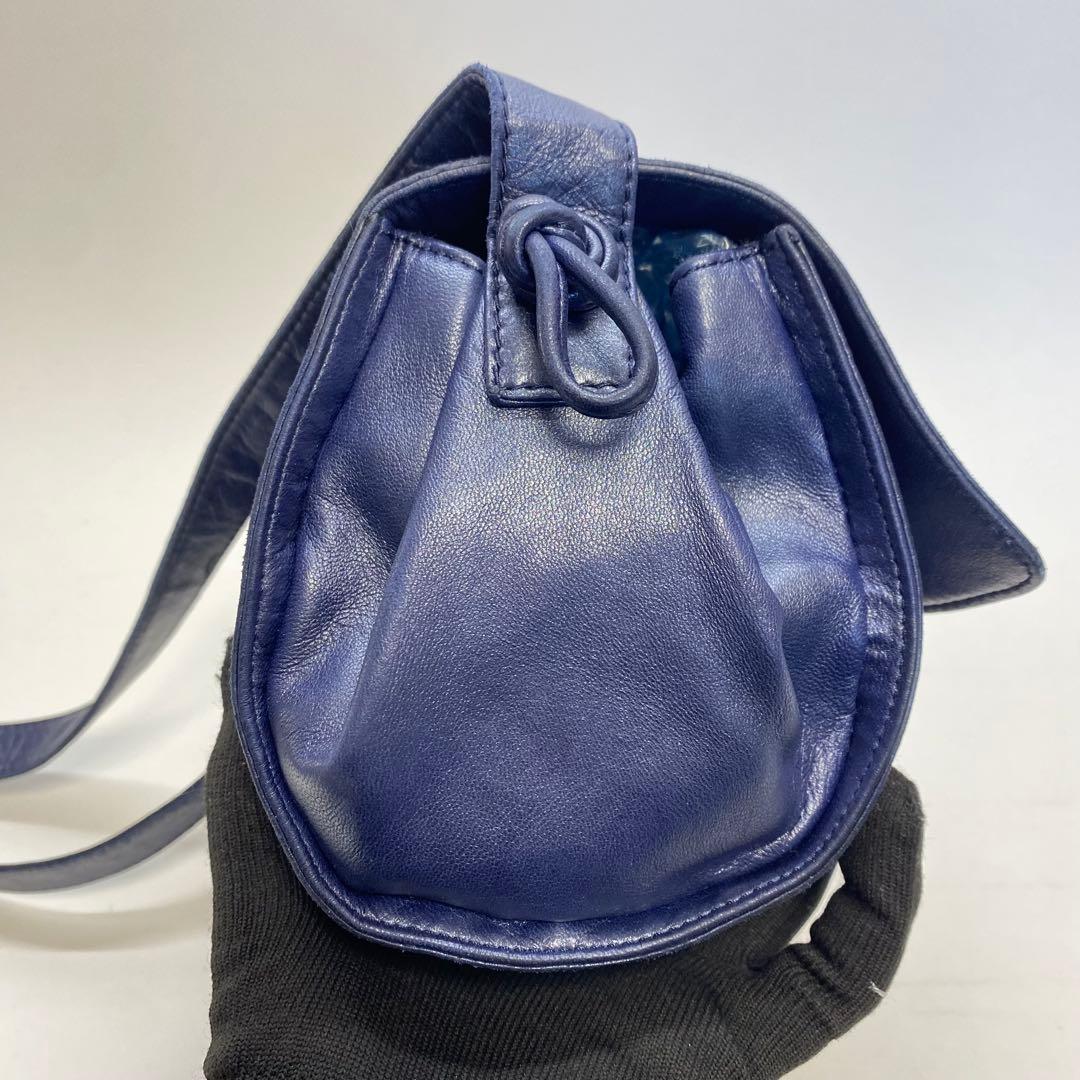 ロエベ ネイビー ナッパレザーショルダーバッグ アナグラム メタリック