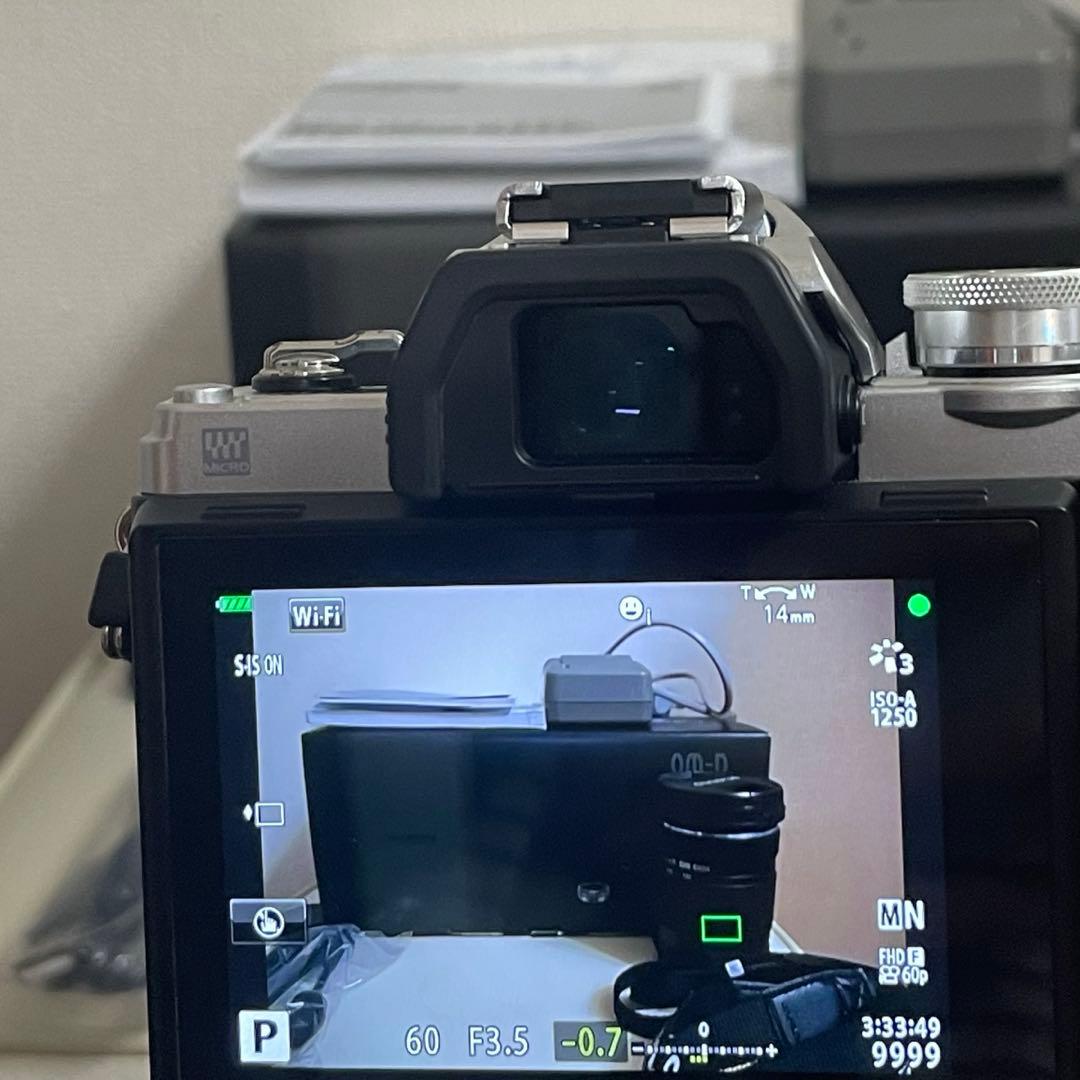 OM-D E-M10 Mark III ダブルズーム