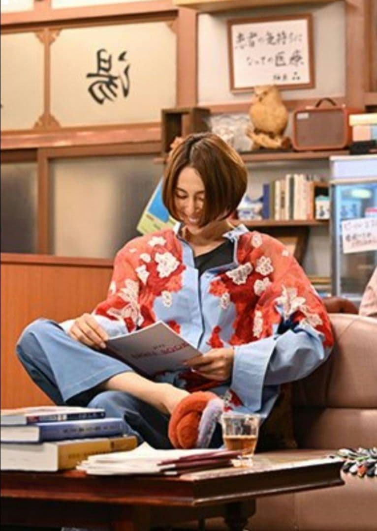 新品 ヴァレンティノ フラワーレース切替 シャツ ブラウス 米倉涼子 40 刺繍