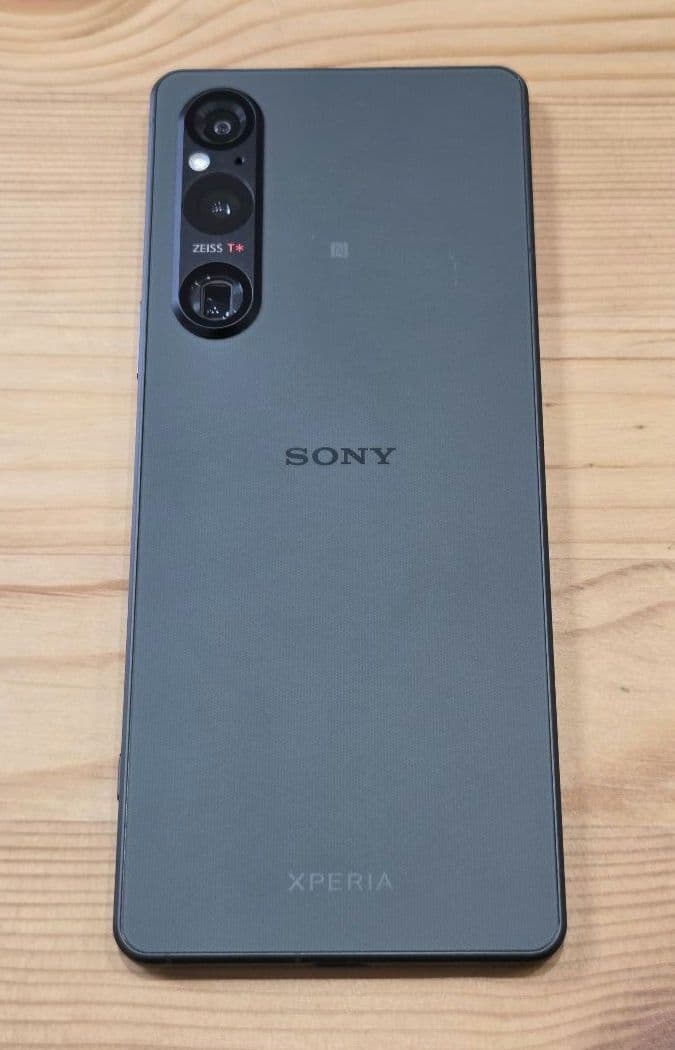 SONY Xperia 1 V XQ-DQ44 512GB　カーキ ケース付き