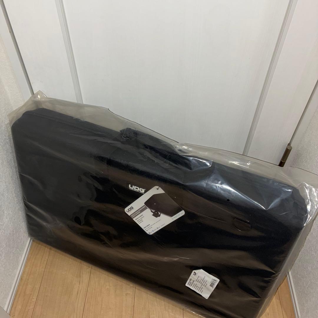 未使用　UDG U8305BLコントローラー ハードケース Large